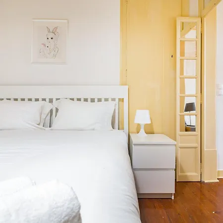 Holiday home Guestready - Classical Portuguese Style Family In Bohomeain Alfama