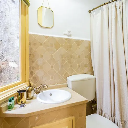 Guestready - Classical Portuguese Style Family In Bohomeain Alfama Ferienhaus *